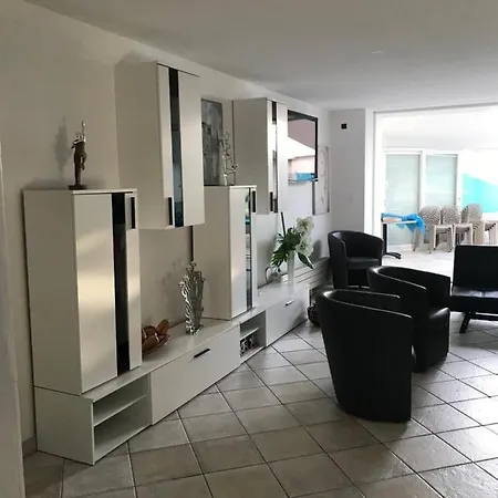 Au Point De Vue De Apartment *